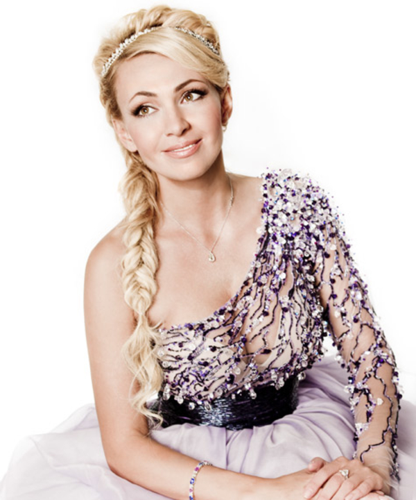 Яна Рудковская показала фото подросшего сына: Жених уже!