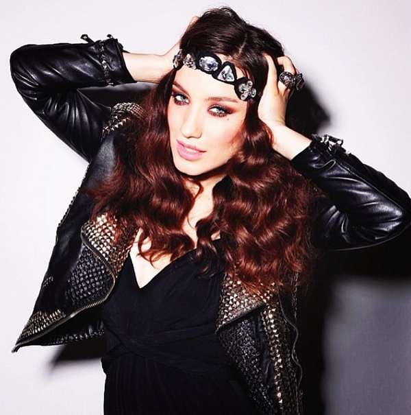 Виктория Дайнеко: Хочу купить красивый домик в Англии