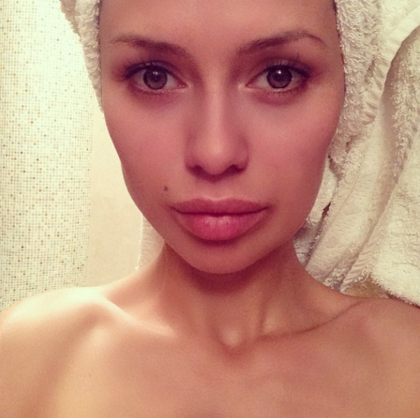 Виктория Боня опубликовала в Сети фото без макияжа