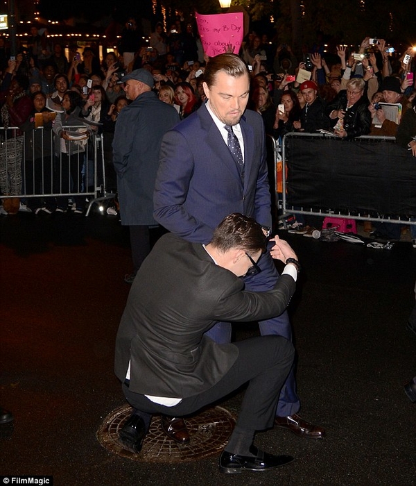 Украинский журналист полез обниматься с Ди Каприо на кинофестивале