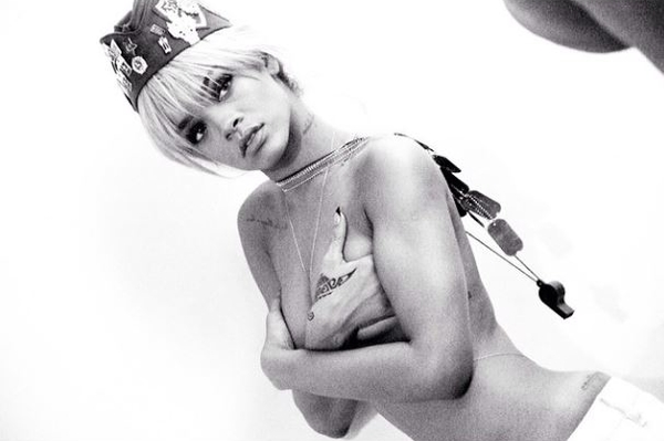 instagram.com/badgalriri