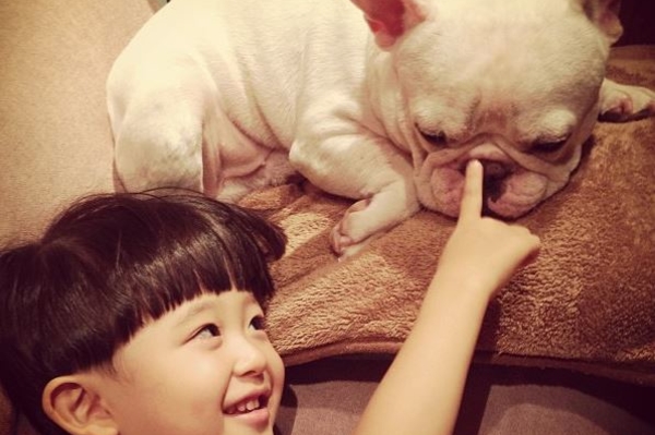 instagram.com/ayasakai