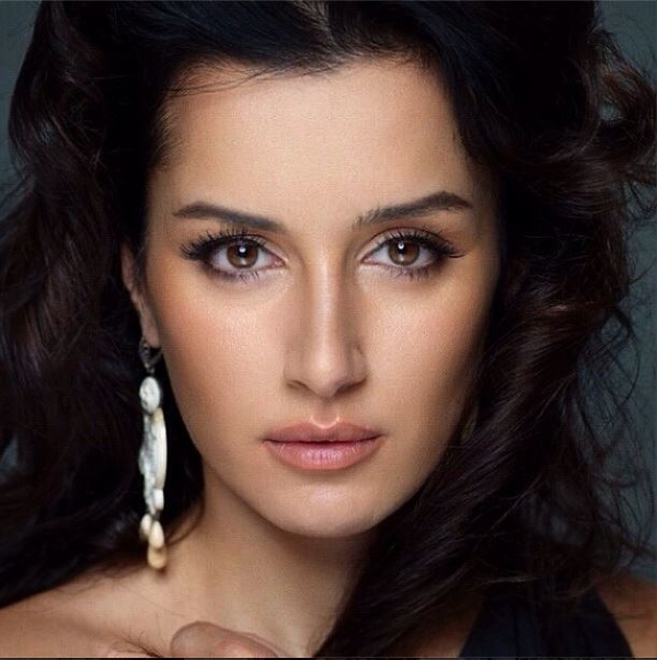 Beauty-образ дня: Тина Канделаки