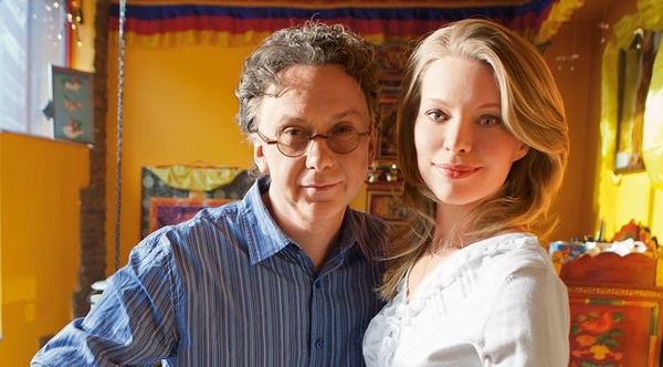 Звезда Интернов Купитман бросил вторую семью