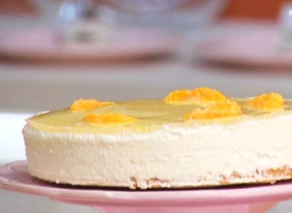 Торт-суфле с мандаринами и шампанским