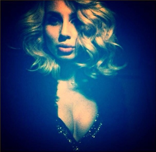 Светлана Лобода показала откровенное декольте