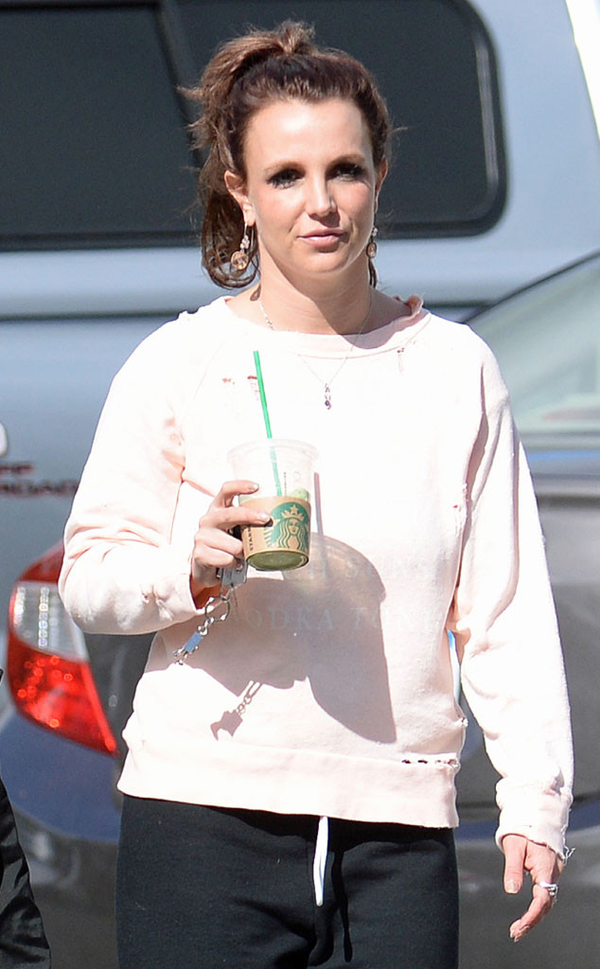 Бритни Спирс поразила неряшливым видом