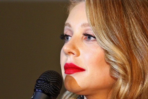 Перед смертью муж Кароль называл ее чужим именем