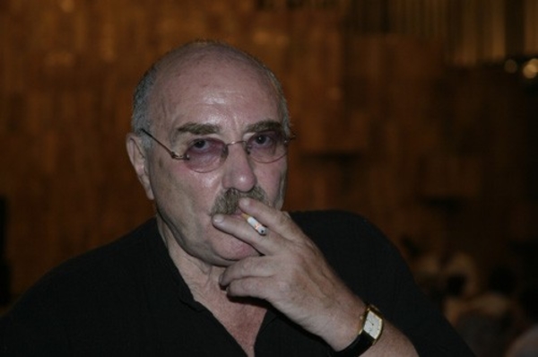 Известный режиссер скончался в Москве