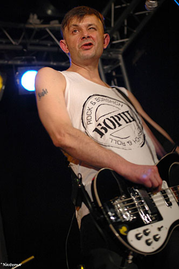 Известный рок-музыкант пострадал на Евромайдане