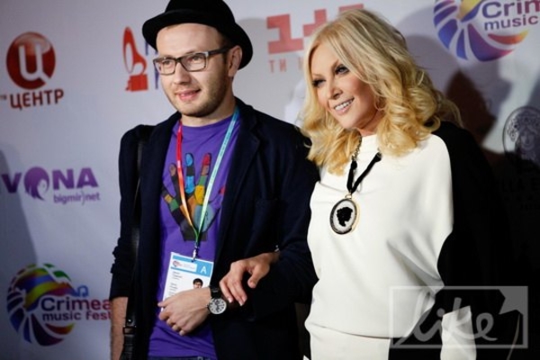 Сын Таисии Повалий: Не знаю, как смотреть в глаза героям