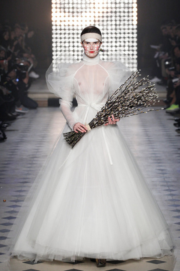 Королева племени: Вивьен Вествуд эпатировала новой коллекцией