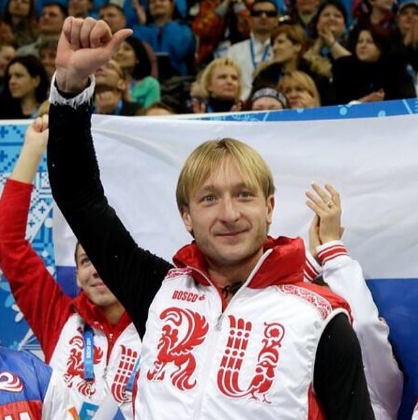 Операция Евгения Плющенко на позвоночнике прошла успешно