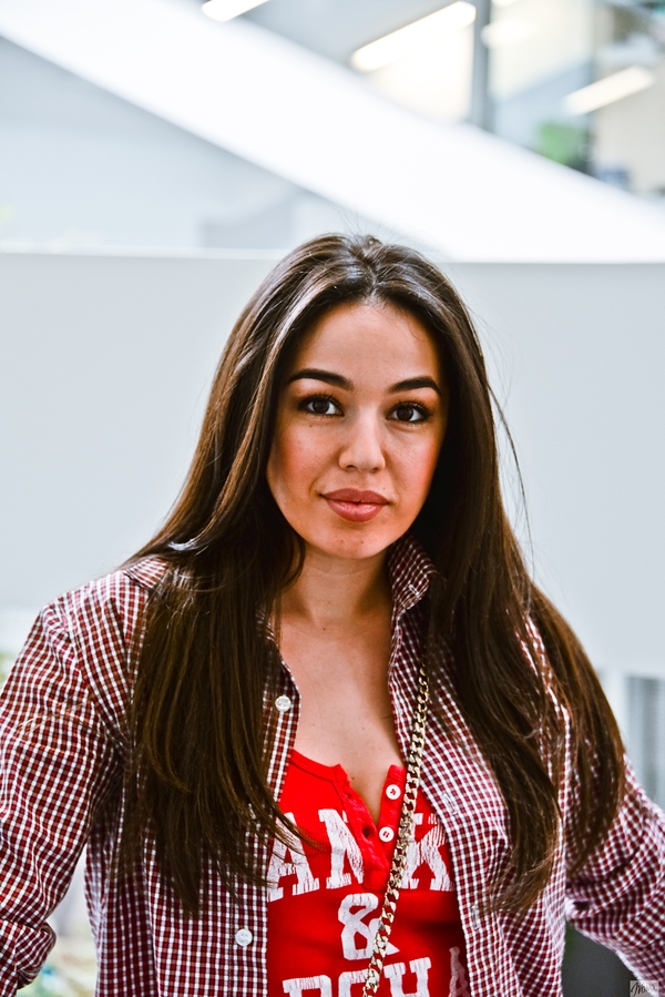 Состоялась онлайн-конференция с певицей и танцовщицей Varda