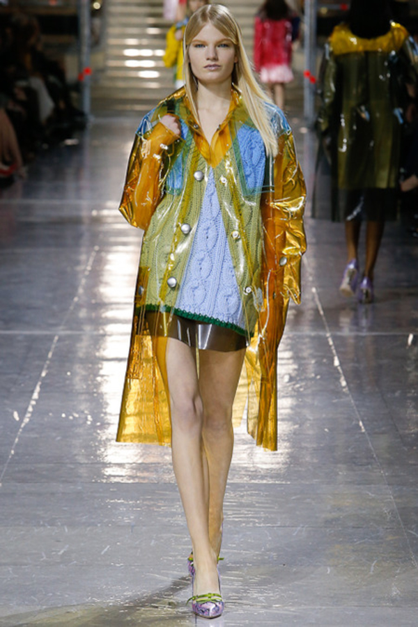 Простота в деталях: Бренд Miu Miu представил новую коллекцию