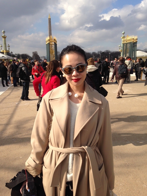 Street style: Яркие образы на Неделе моды в Париже