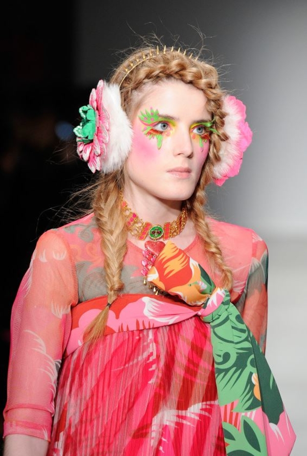 Культурный шок: Beauty-образы на Неделе моды в Париже