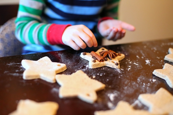 Соленое тесто для лепки с детьми: 3 проверенных рецепта