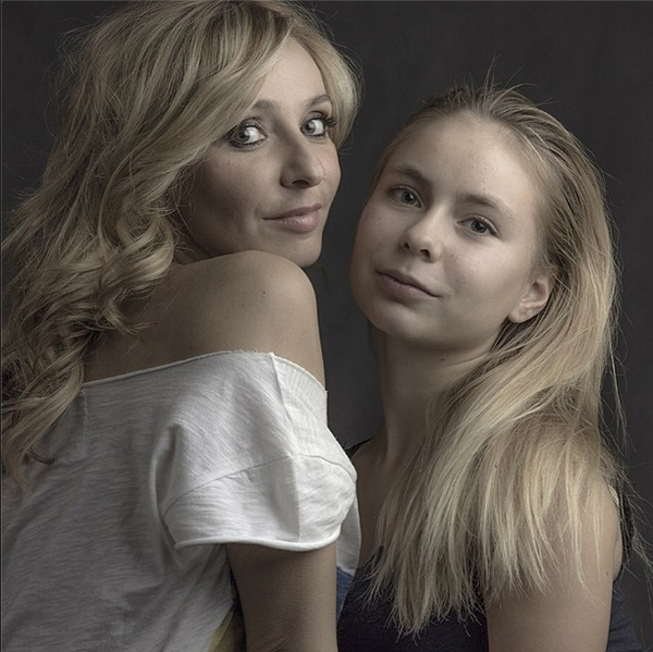 Татьяна Навка показала подросшую 13-летнюю дочь