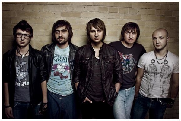 Группа С.К.А.Й. показала новый клип, который снимали всей Украиной