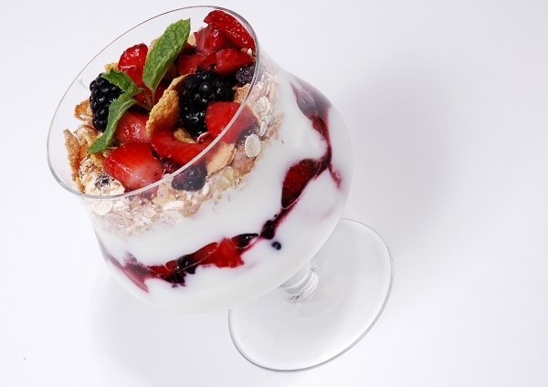 Десерты из творога с ягодами: ТОП-5 рецептов