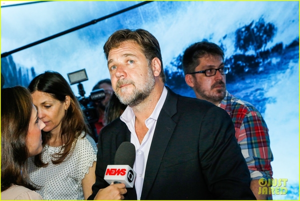 Рассел Кроу встретился с Папой Римским ради благословения для фильма Ной