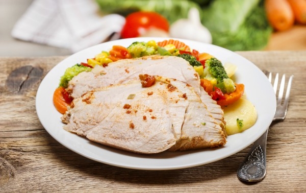 Запеченное мясо в рукаве: ТОП-5 рецептов