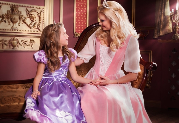 Телеведущая Лидия Таран снялась с дочкой в фотосессии