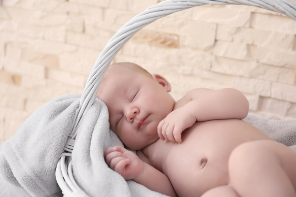 Как назвать девочку, рожденную в апреле