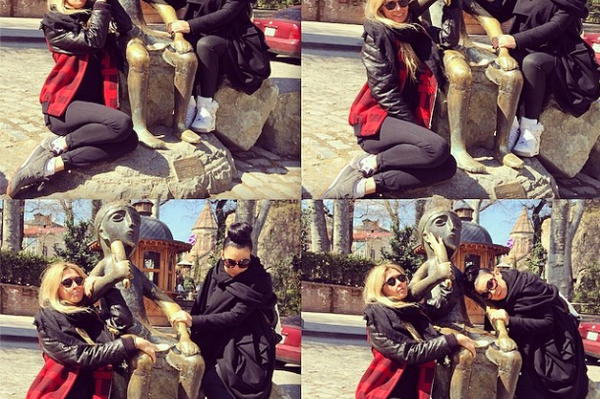 instagram.com/elkasinger