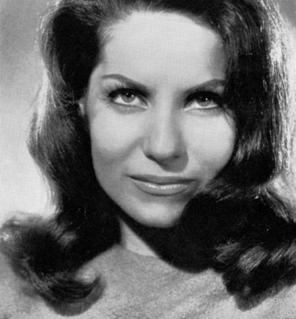 Жаклин Бойер