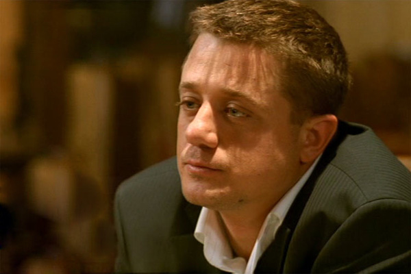 Актер Алексей Макаров распугал посетителей кафе