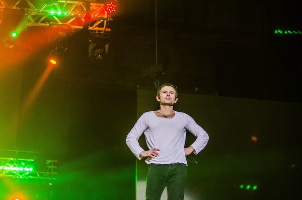 Святослав Вакарчук подарил тысячу гривен сапожнику