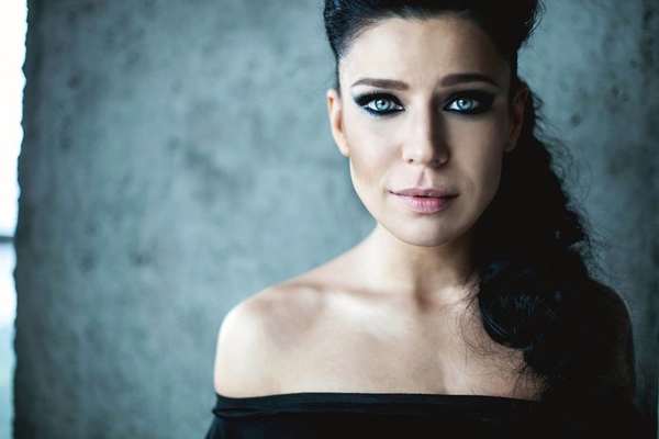 Елка записала саундтрек в фильму Галустяна Подарок с характером