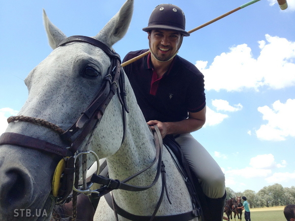 Холостяк 4: Кто покинул шоу в восьмом эфире