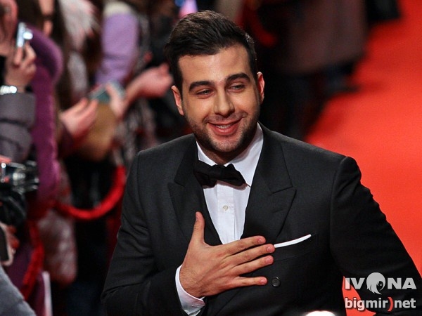 Иван Ургант похвастался снимком жены и подросшей дочери