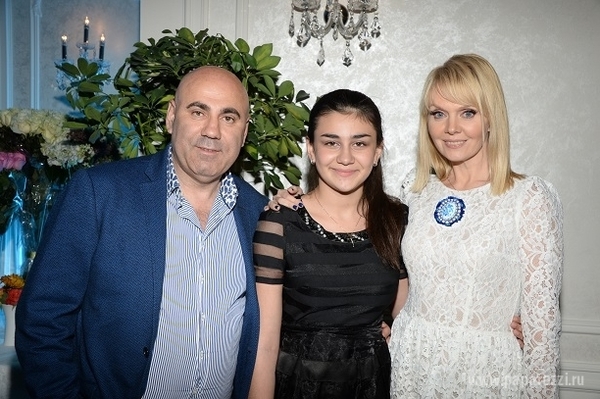 Иосиф Пригожин вывел в свет свою дочь Лизу