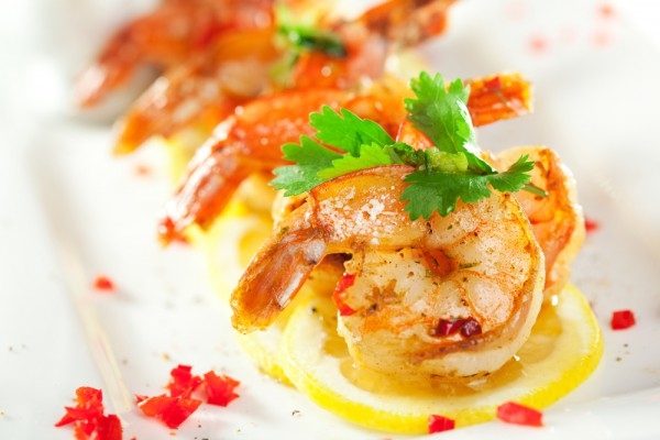 Жареные креветки на гриле: Три вкусные идеи