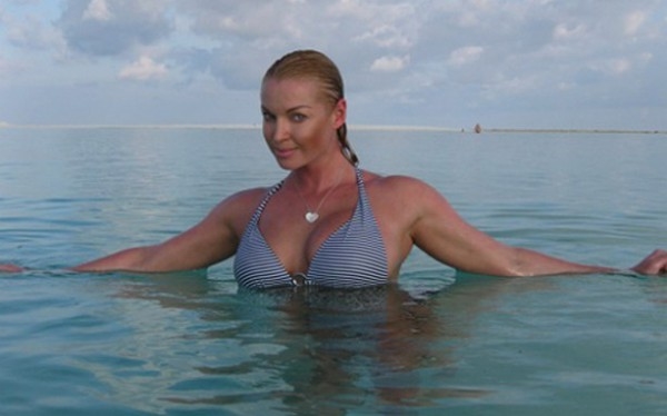 Суд по делу о проституции Волочковой прошел без балерины