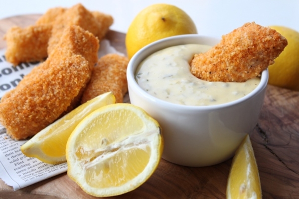 Как приготовить жареную рыбу с соусом тартар (ВИДЕО)