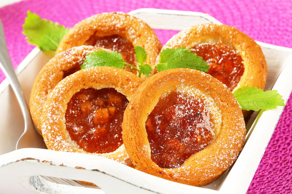 Как приготовить песочные корзиночки с джемом