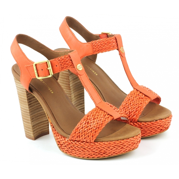 Модные босоножки из киевских магазинов