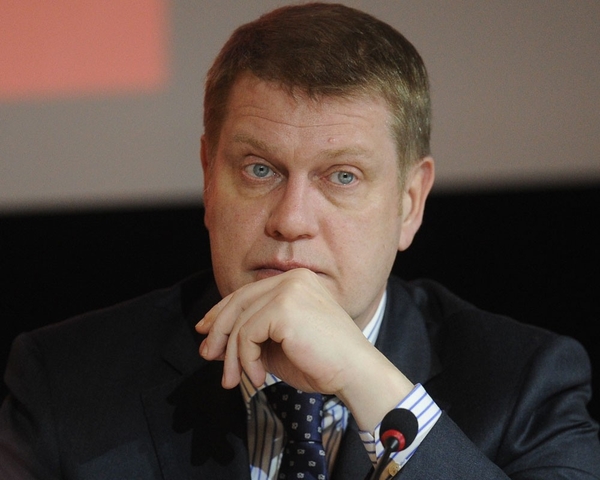 Известный российский телеведущий попал в аварию