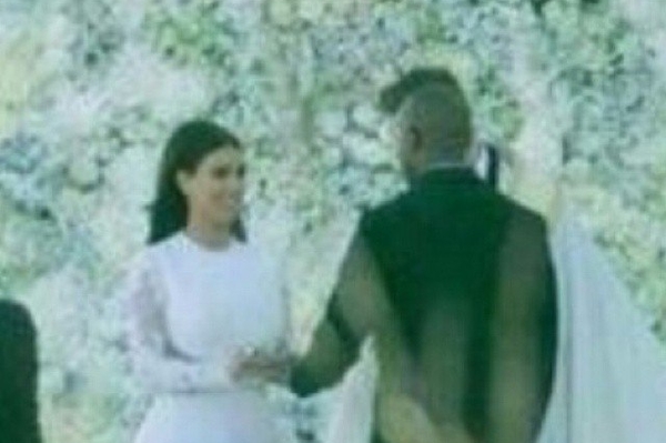 vk.com/kimberly_kardashian