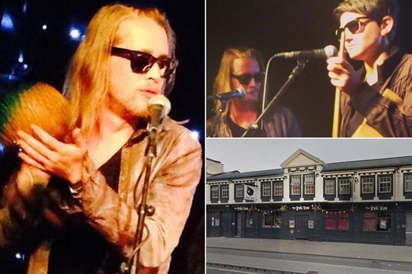 Звезду фильма Один дома забросали мусором в ночном клубе