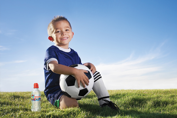 Достаточно ли воды пьет ваш ребенок летом?