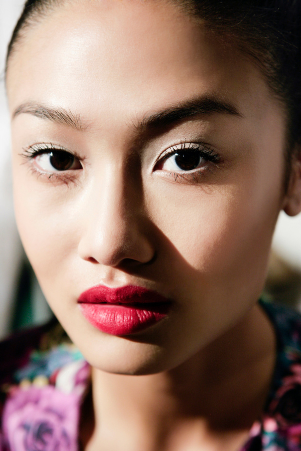 Как носить розовую помаду: Советы визажистов
