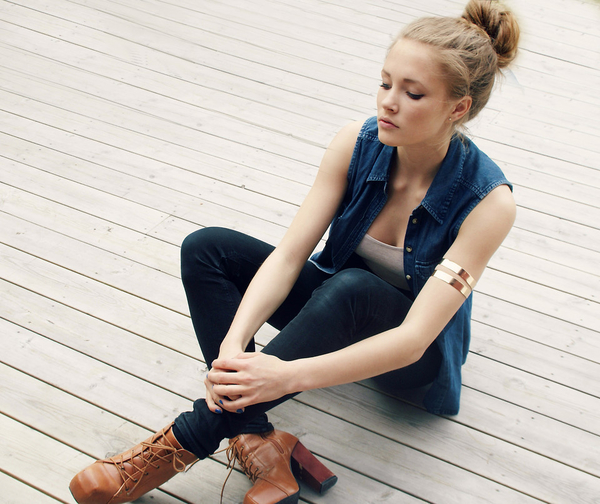 Модное лето 2014: ТОП-10 образов с джинсовой жилеткой