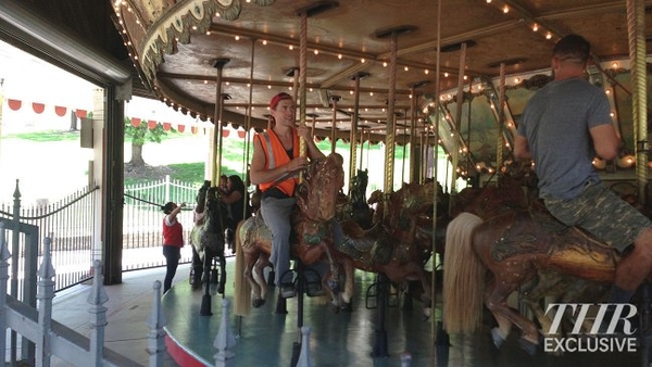 Скандальный журналист Виталий Седюк подметает улицы в Америке