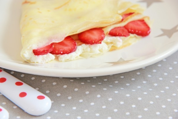 Готовим детям: ТОП-3 рецепта блинчиков на завтрак